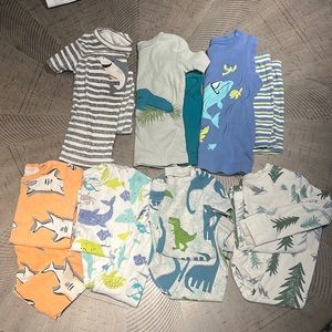 Toddler pajama bundle- just one you by craters 7 sets total